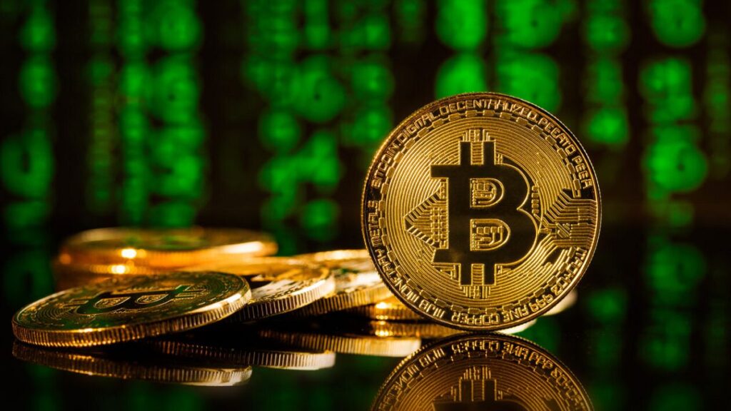 Bitcoin Outlook Softens: Tom Lee Dials Down Target Into Year’s End