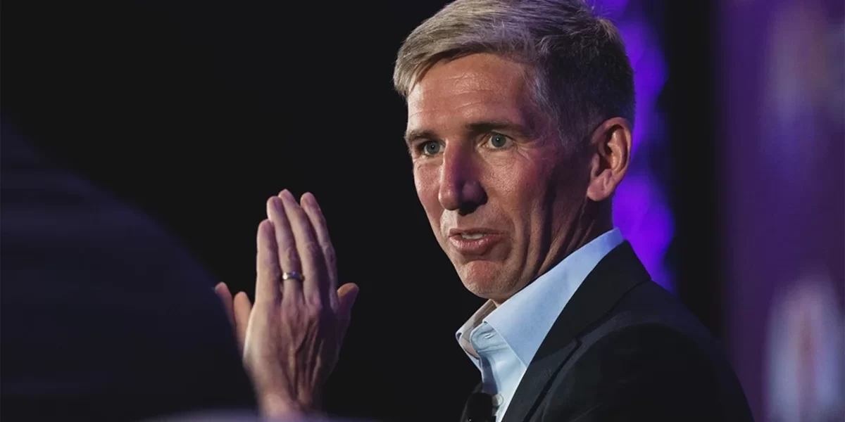 Bitcoin Price Battles Sharp Decline as Famous Executive Predicts What Will Happen Starting in the New Year