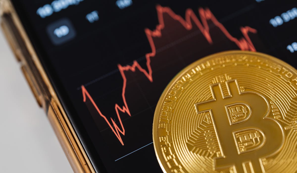 Crypto Market Liquidations Surpass $5 Billion as Bitcoin Briefly Plunges Below $107,000